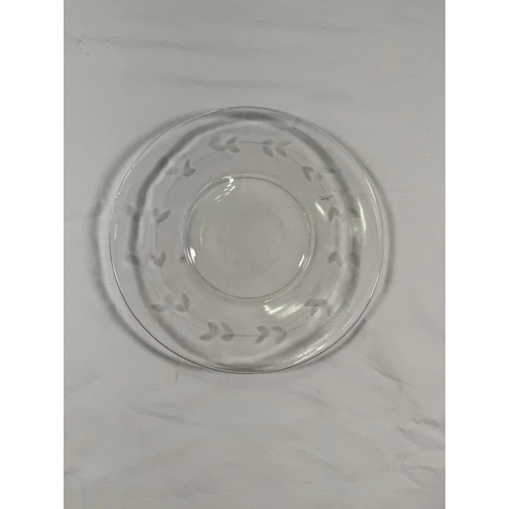 Set‎ of 7 Clear Glass Dessert Plates Etched Leaf Pattern Vintage Style
